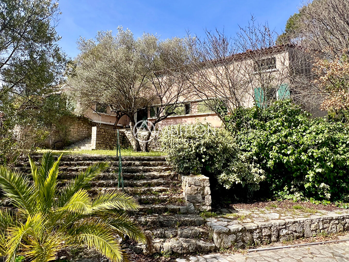 Vendre son bien immobilier à Fréjus avec AMBITION Immobilier